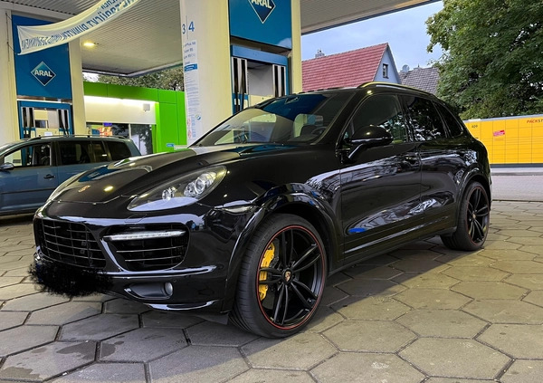 Porsche Cayenne cena 145000 przebieg: 177500, rok produkcji 2013 z Dobrzany małe 352